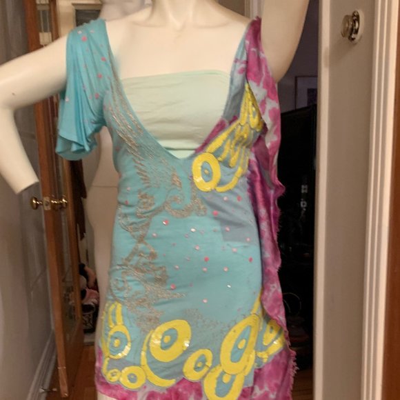 Robe Neuve. - Picture 1 of 6